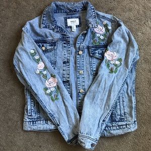 Acid  wash denim jacket